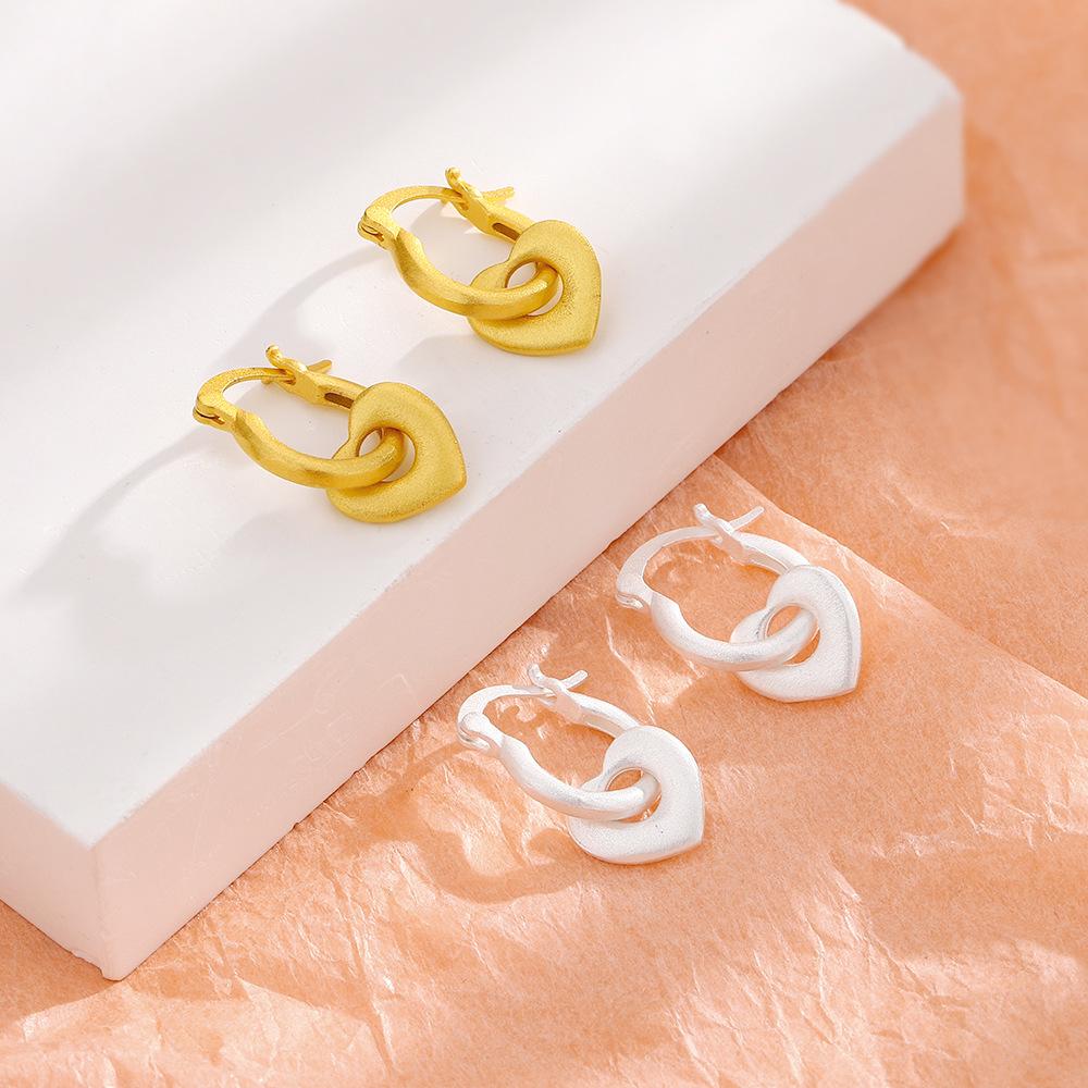 Матовая пряжка для ушей Love, персонализированная серьга Millennium Spice Girl A Two-Wear, простые атмосферные полые серьги в форме сердца