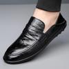 FashionBritish Style Leather Lightweight Loafers for Men Spring Autumn Designer Soft-soled Casual Slip-on Business Men's Dress Shoes