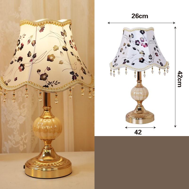 Retro Floral Bedroom Table Lamp Fabric Table Lamp