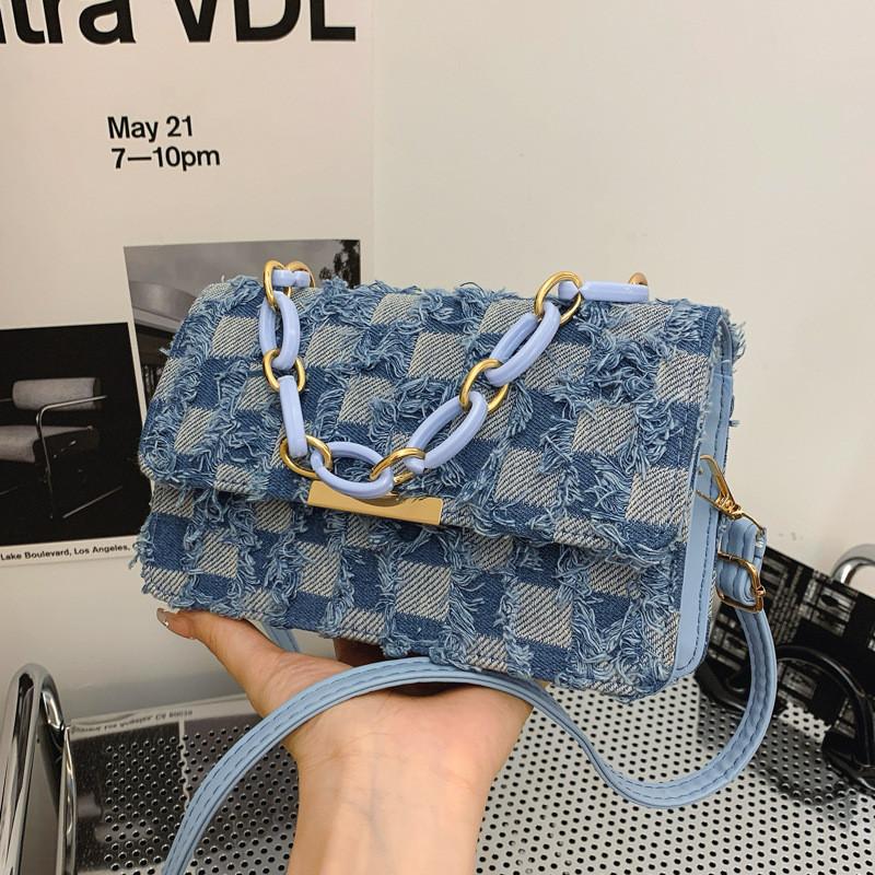 Модная средняя холщовая сумка с уникальной строчкой и кисточками