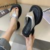 Muffin Thick-bottomed Flip-flops Women's Summer Wear 2025 New High-end Fashion Seaside Beach Pinch Foot Cool Slippers