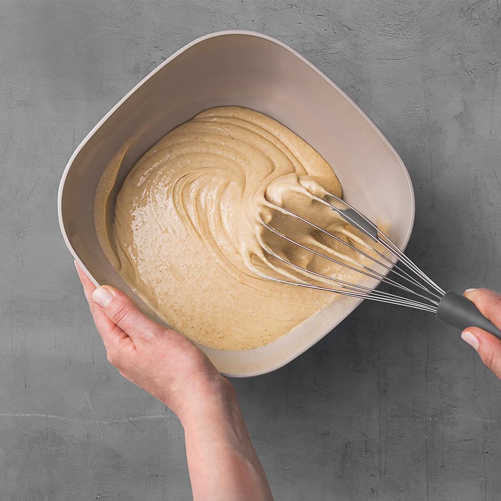 Tramontina Molde Whisk, 31cm, Gray, with Silicone Handle and Spatula, Heat-Resistant, Dishwasher-Safe, Made in Brazil, Product Code: 25819/160