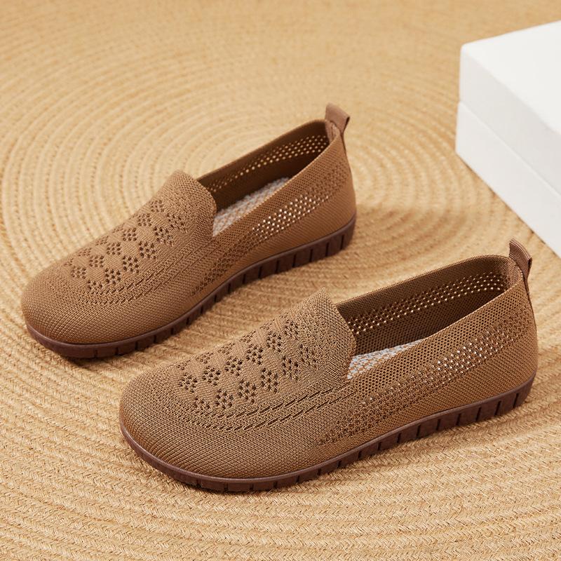 Туфли Женские универсальные одинарные туфли Летняя сетчатая дышащая мягкая подошва Старые пекинские тканевые туфли Полые плоские подошвы Туфли для мам среднего и пожилого возраста