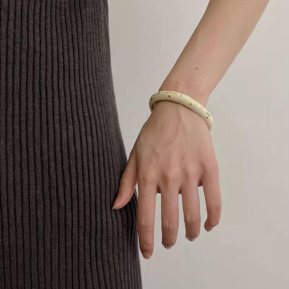 Enamel Retro Opening Bangle French Style Women's Hand Bracelet Simple Woman Cuff Bracelet  Gifts