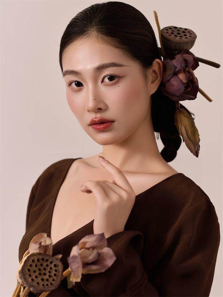2026 Spring European & American Style Dark Brown Square Neck Waist-Cinching Elegant Long Skirt Set