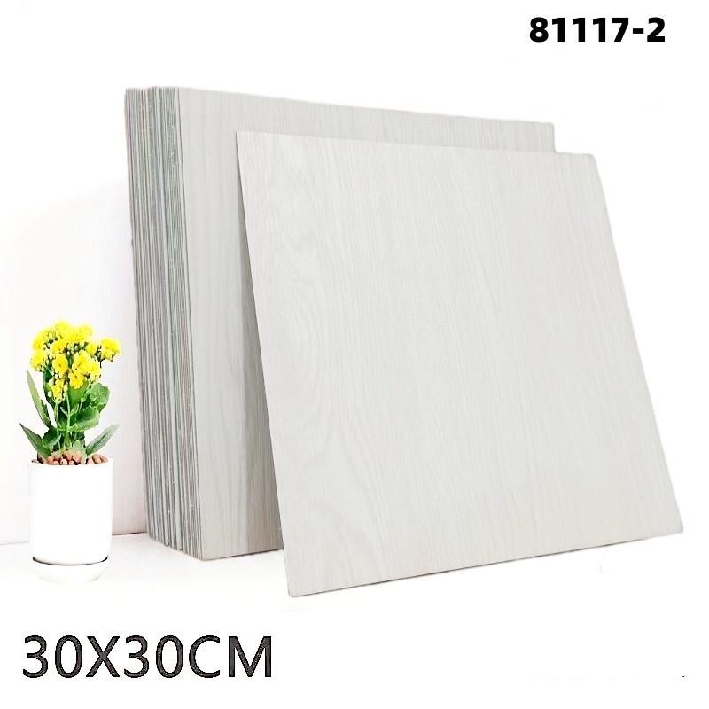 Самоклеящаяся ПВХ плитка с текстурой дерева: Водонепроницаемый, влагостойкий, износостойкий для полов и стен спальни, гостиной, ванной комнаты.