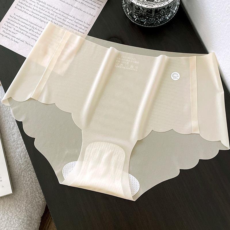 Ультратонкие полупрозрачные трусики, дышащие для обнаженных женщин