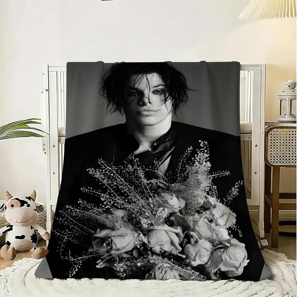 Плед Singer Y-Yungblud из мягкого фланеля, легкий дышащий летний плед для сна на диване, дома, в путешествии, уютный декор