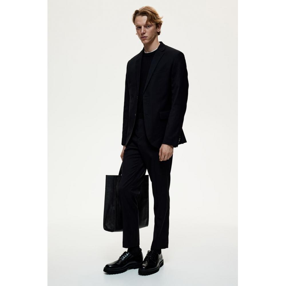 Куртка HM slim fit черного цвета