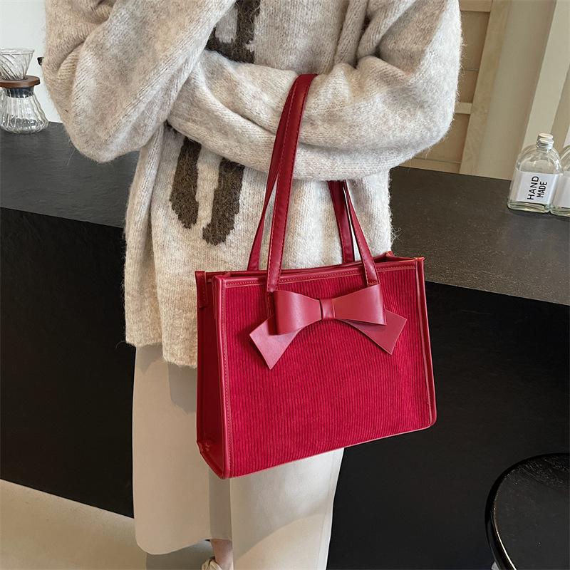 Large Capacity Red Bag 2025 New Women's Bag Autumn and Winter Popular Shoulder Bag Bridal Wedding Bag Tote Bag