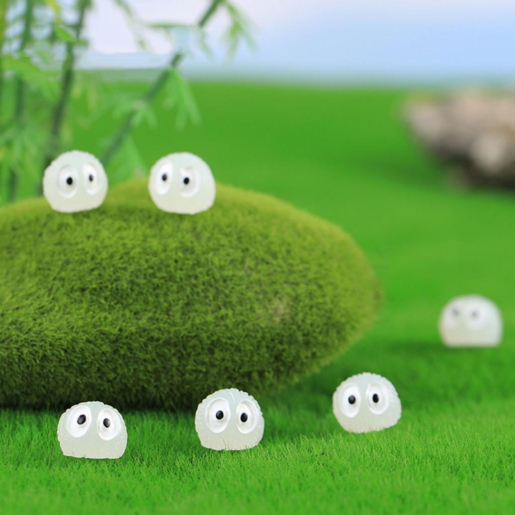 Eye Catching Resin Made Glow In the Dark Ball Dust Statues Create a Magical Feel In Your Garden Great for Planters Car