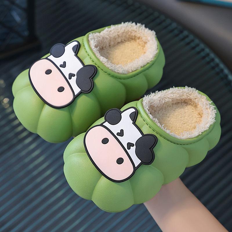 2024 Новые детские тапочки с изображением коровы и животных из мультфильма, детская обувь высшего качества, шлепанцы на плоской подошве, милые маленькие мягкие тапочки для дома с изображением молочной коровы