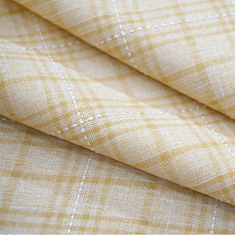 Plaid Yarn-Dyed Stretch Polyester Fabric for Women's Spring/Autumn Suits, Shirts, and Dresses.
