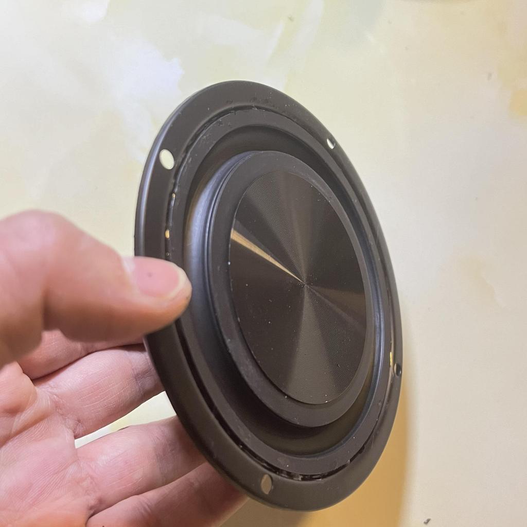 Радиатор с инвертированным краем для басового динамика 4" x 3" с кронштейном 5" x 6" для пассивных виброконусов - Аудиоаксессуар