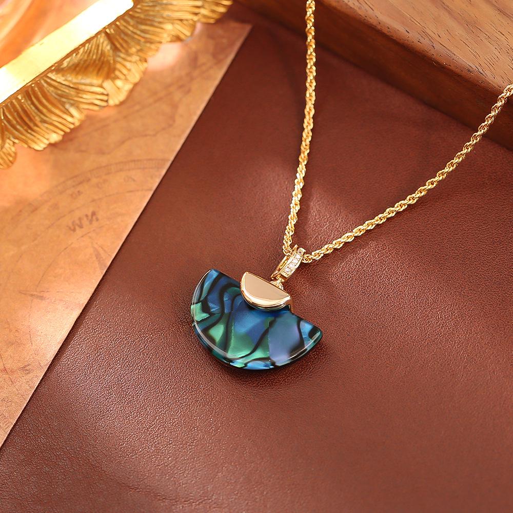 Переливающийся веерный кулон из раковины абалона на цепочке для ключиц и модные нишевые серьги
