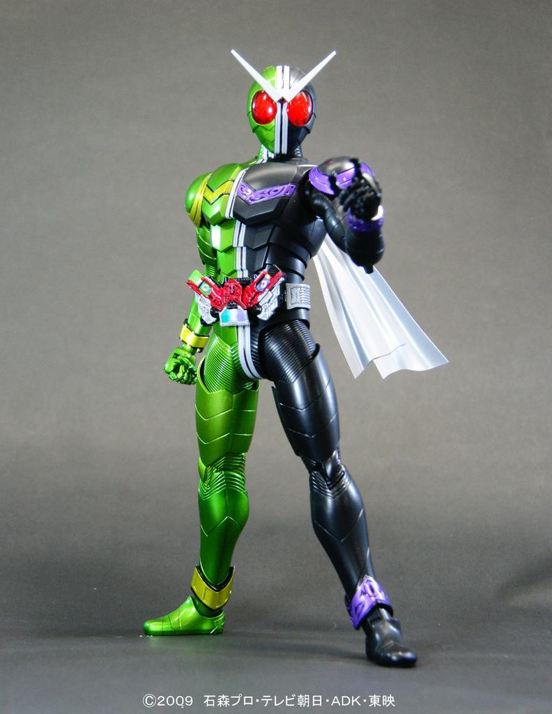 MG FIGURERISE Камен Райдер W Циклон Джокер Райдер 1/8 (Камен Двойной)