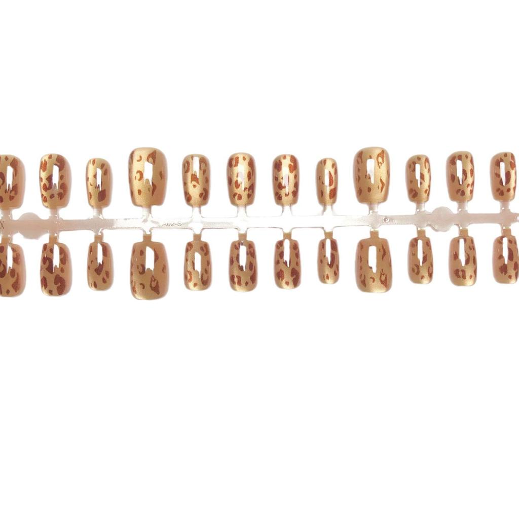 Leopard Print Amber Cat Eye Nail Art Patches: Autumn Winter Collection - 30 Piece Set for a Sweet and Spicy Style