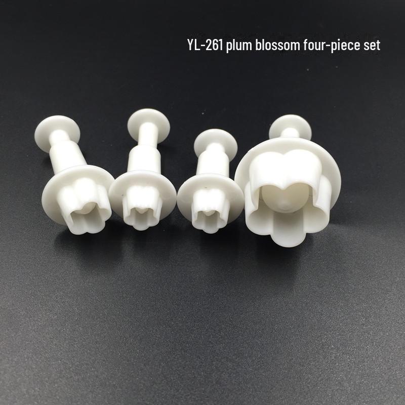 33-Piece Cartoon Fondant & Biscuit Mold Baking Tool Set