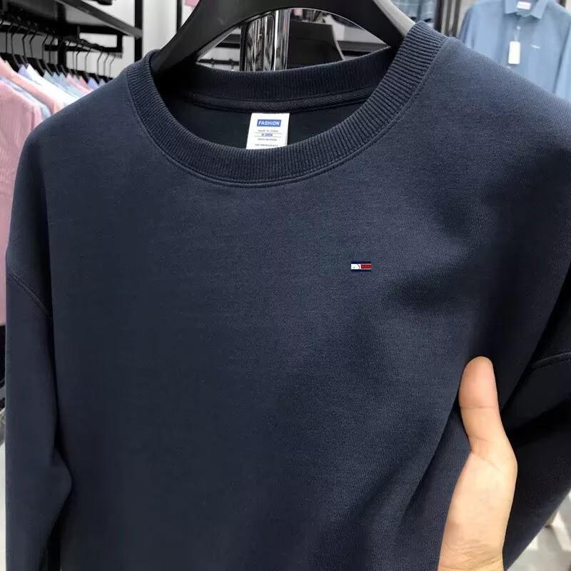 Tommy Men's Cozy Fleece-Lined Winter Hoodie: Warm Round Neck Pullover