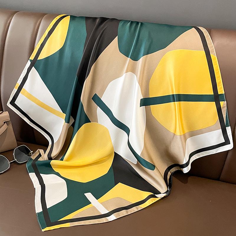 Роскошный бренд шелковый квадратный платок женский фуляр бандана принт лошади шейный платок повязки для волос 70 см шали накидки буфанда весна