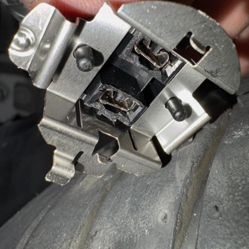 2Pcs H7 Led Headlight Lamp Adapter Socket Base Retainer Holder For Touareg Explorer Octavia A5 For Ml350 New