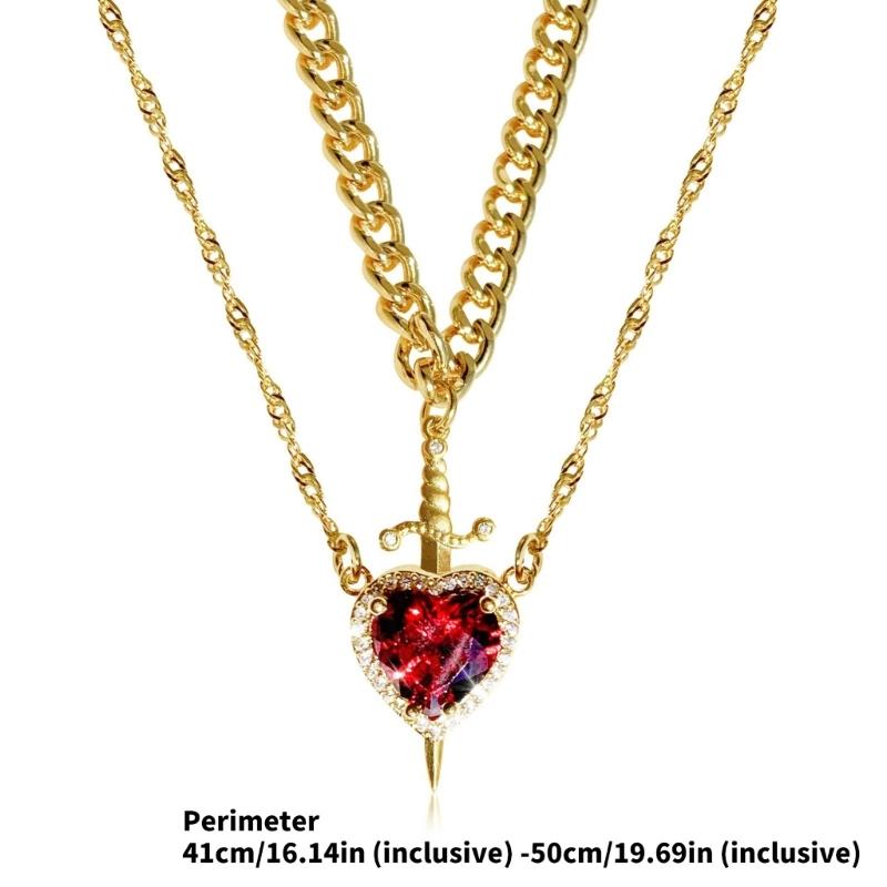 Стильный кулон в виде сердечек-кинжалов. Изысканное украшение для шеи в виде сердечек-кинжалов, которое дополнит ваш повседневный образ.