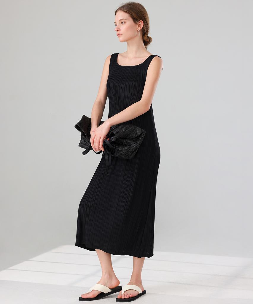 Sleeveless Pleated Dress от PLEATSMOOD Toys