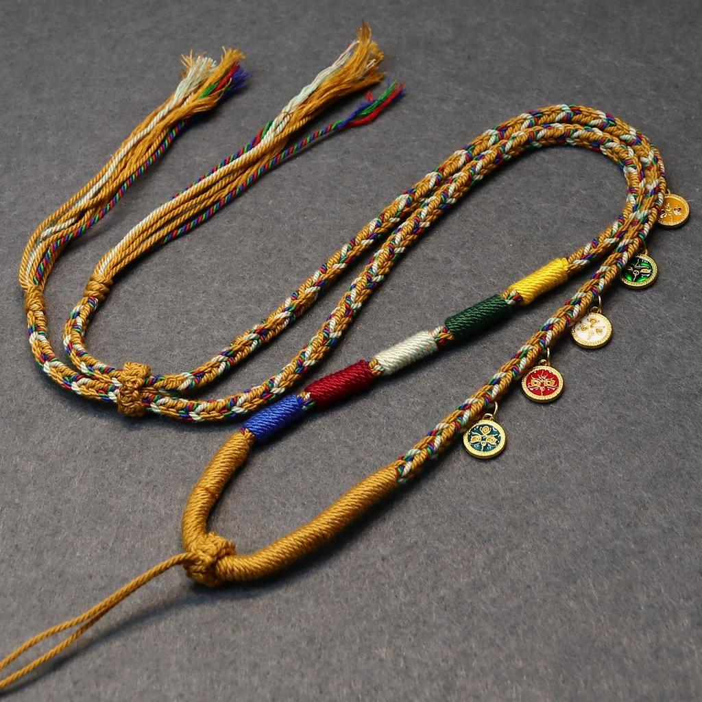 Тибетское ожерелье ручной работы «Пять богов богатства» - Плетеный шнурок-подвеска, вдохновленный традиционными культурными украшениями и дизайнами танки