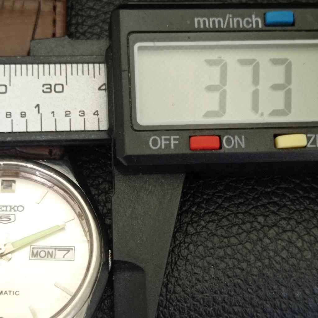 AUTOMATIC VINTAGE SEIKO 5 JAPAN 6309A MENS SILVER COLOR DIAL WATCH A701208-5 R206a-a701208