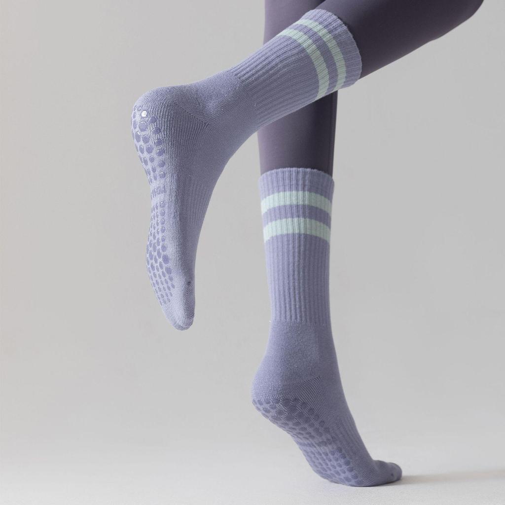 Women's Non-slip Terry Yoga Socks - Silicone Grip, Pure Cotton, Mid-tube, Indoor Fitness & Pilates.