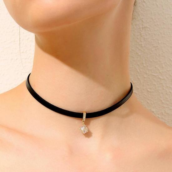Black Leather Rope Necklace Women'S Clavicle Chain Personality Sexy Neck Strap Choker Neck Jewelry Pendant Net Red Hipster