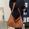 Large Capacity Shoulder Bag PU Leather Messenger Bag Commuting Casual Use Underarm Bag Trendy Women Totes Handbag