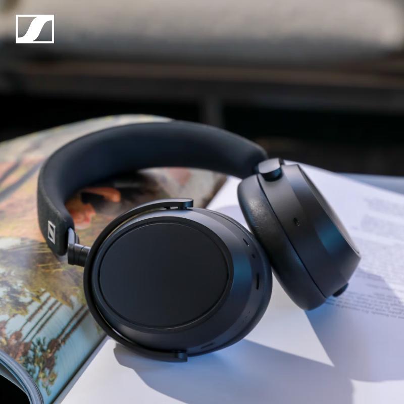 Беспроводные накладные наушники Sennheiser MOMENTUM 4