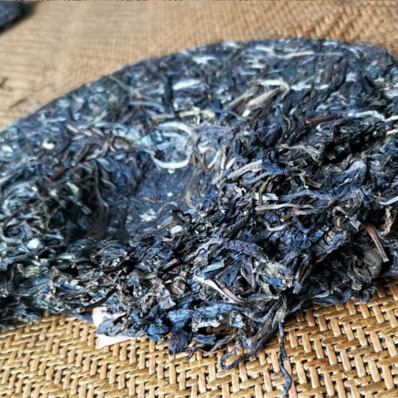 357г сырой чайный торт пуэр Юньнаньский пуэр сырой чай Павлин впечатление чайный торт пуэр