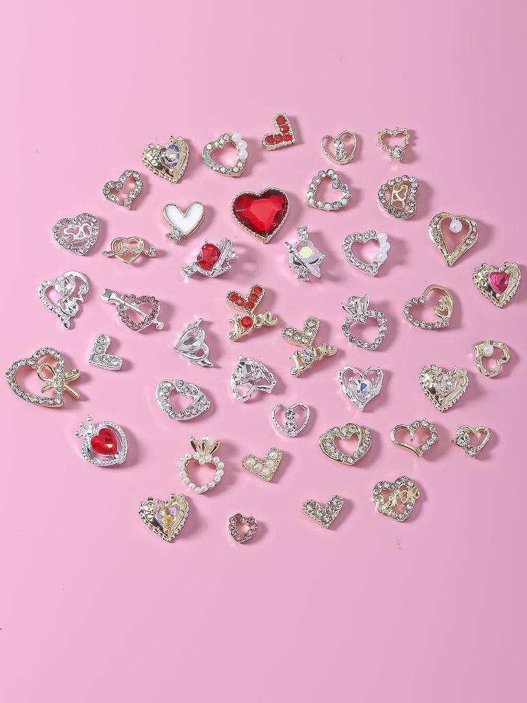 День святого Валентина Любовь Подвески для ногтей Mix30/60/100 шт 3D сплав V-образная стрела через сердце украшения для ногтей DIY 2025 подарок для девочек
