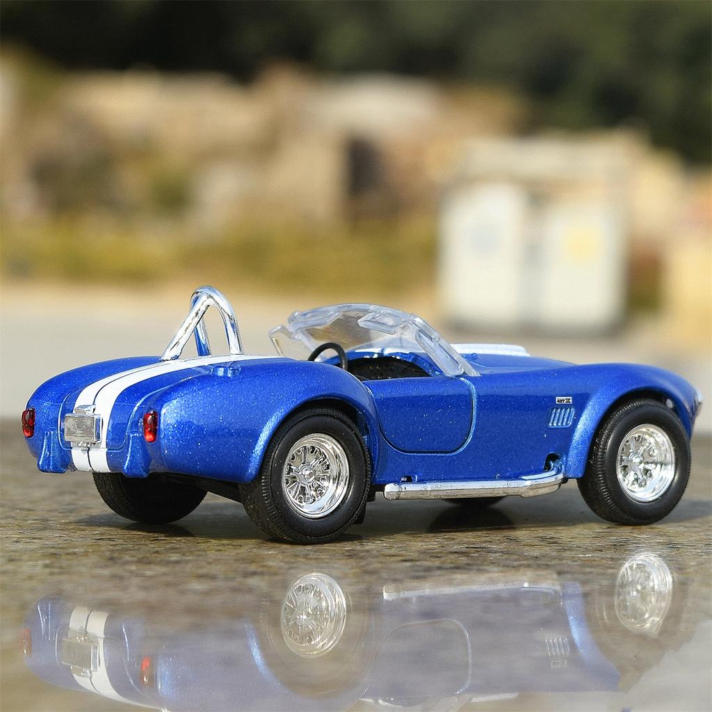 1:36 Ford Shelby Cobra 427 S/C 1965 модель спортивного автомобиля из сплава, литая под давлением металлическая игрушка, классическая модель, имитация детей