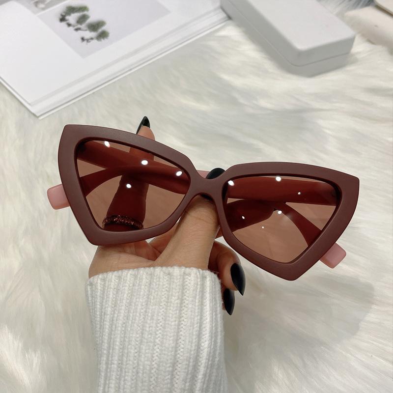 New Fashion Cat Eye Sunglasses Female Luxury Brand Designer Sun Glasses for Women Travelling Sun Shades Glasse Y2k Gafas De Sol