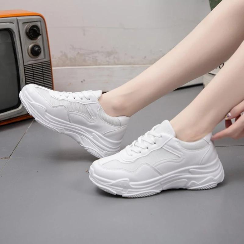 Женские кроссовки на шнуровке для бега на открытом воздухе Белые женские вулканизированные туфли Модные туфли на платформе Универсальные Tenis De Mujer