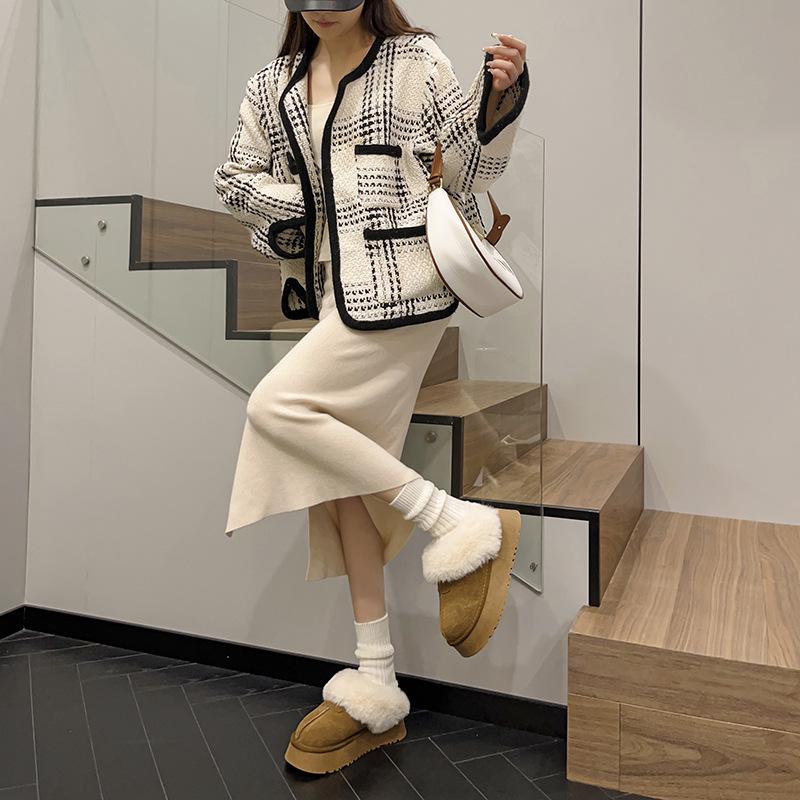 Женские тапочки из натуральной кожи и меха 2024 года — новые зимние ботинки на толстой подошве с застежкой-молнией сверху, нескользящей плоской подошвой.