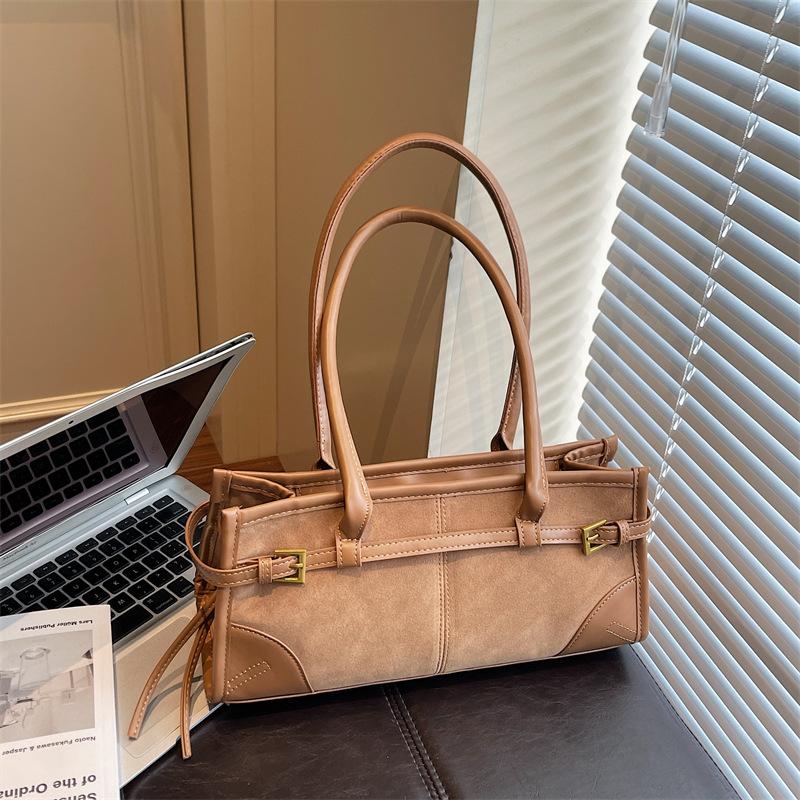 Замшевая сумка женская осень и зима 2025 новая ретро матовая сумка-мессенджер высокого класса в зарубежном стиле портативная сумка-тоут