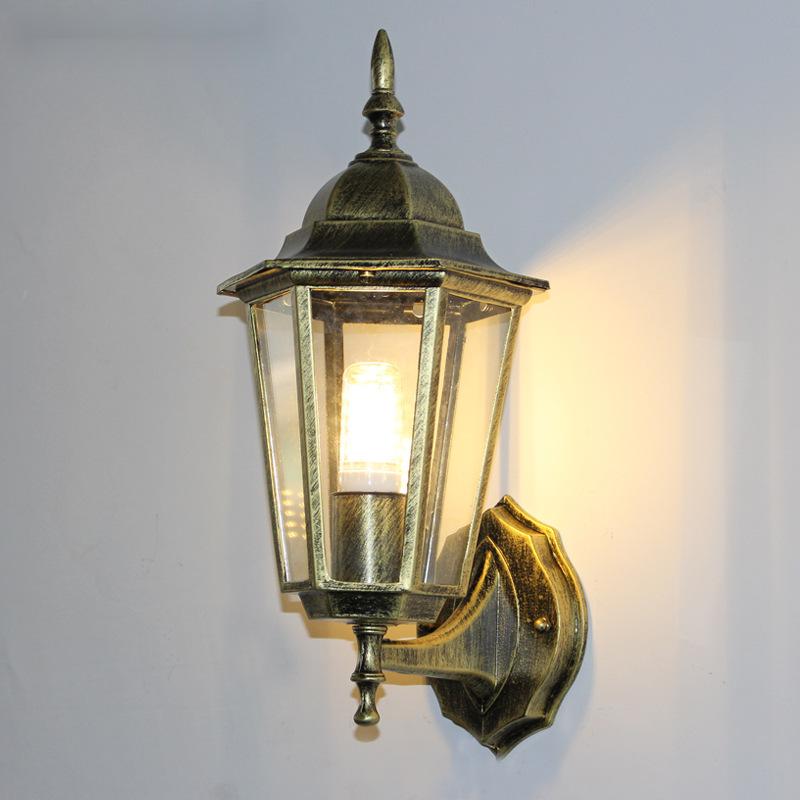 Ретро Водонепроницаемый Наружный Настенный Светильник для Балконов, Дворов и Лестниц - Американский/Европейский Стиль