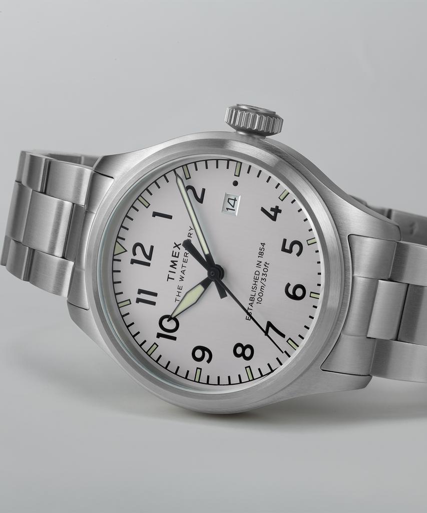 Taimaegseu Waterbury Ace Stainless Steel Bracelet Watch 41Mm