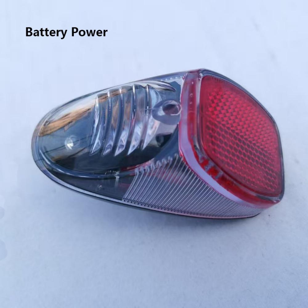 Plastic Solar Energy Bicycle Taillight 82*42mm Night Cycling Cycling Rear Light