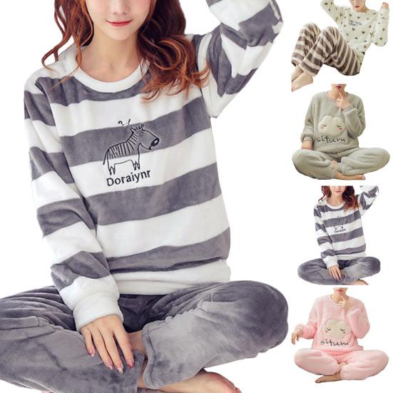 2 шт./компл. женские пижамы в полоску, утолщенные коралловые, одинаковые, с мультяшным принтом, флисовые, мягкие, с круглым вырезом, с длинными рукавами, эластичная резинка на талии