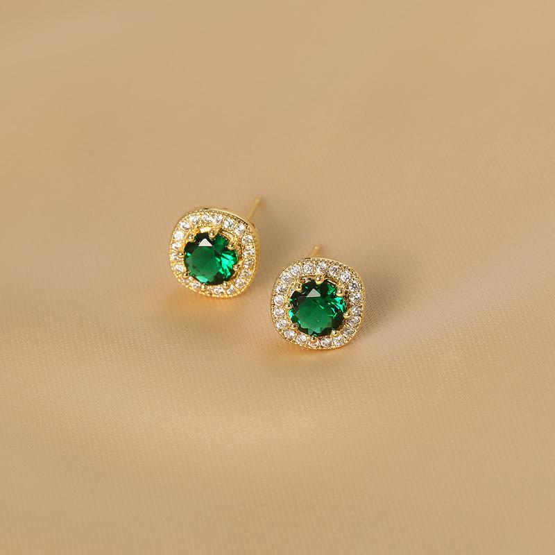 Emerald Green Retro Diamond Square Earrings - 2024 Trendy Versatile Ear Clips for Women