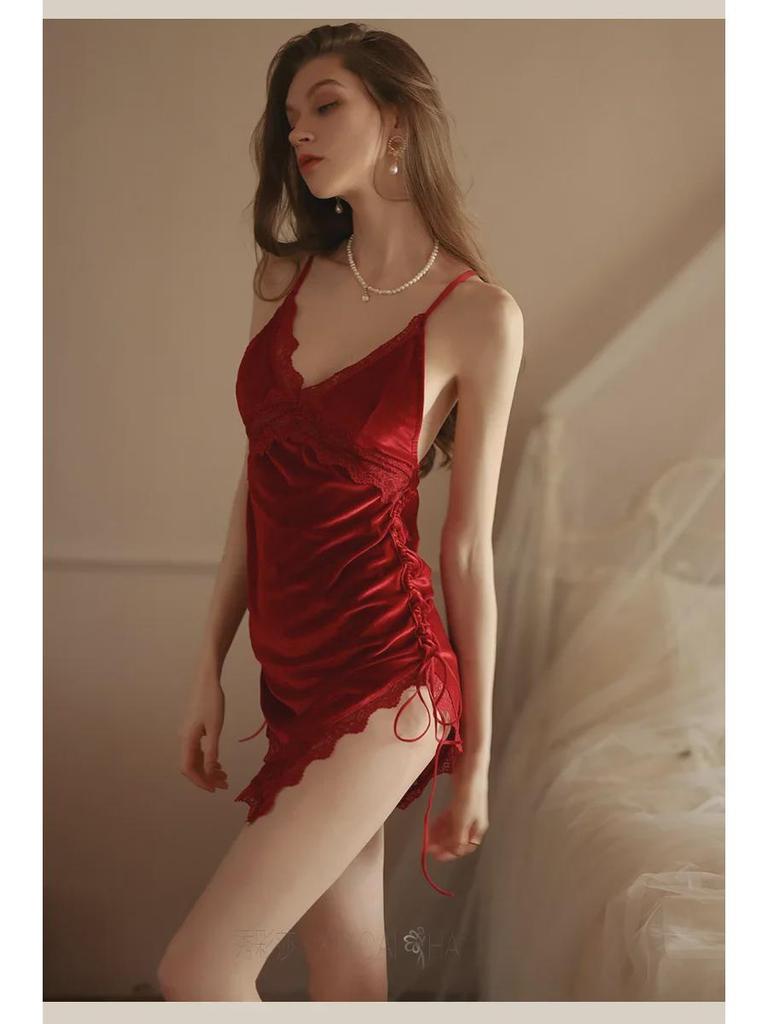 Сексуальный бархатный костюм с юбкой и подтяжками - пижама Pure Desire для женщин