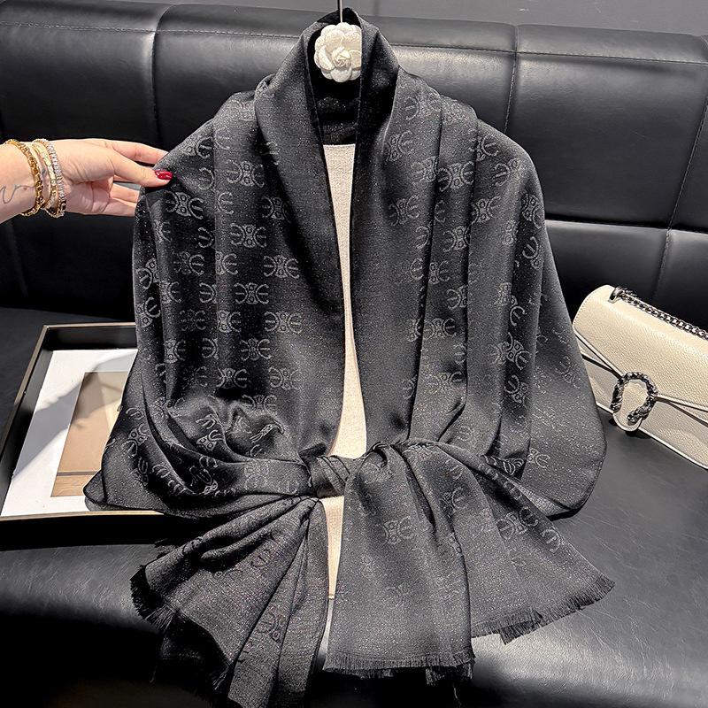 Весенне-летняя мода Имитация шелка Длинный шарф Шаль Защита от пыли Шарф Премиальный тенсел хлопок Золотой шелк Дорожное пляжное полотенце Женщины