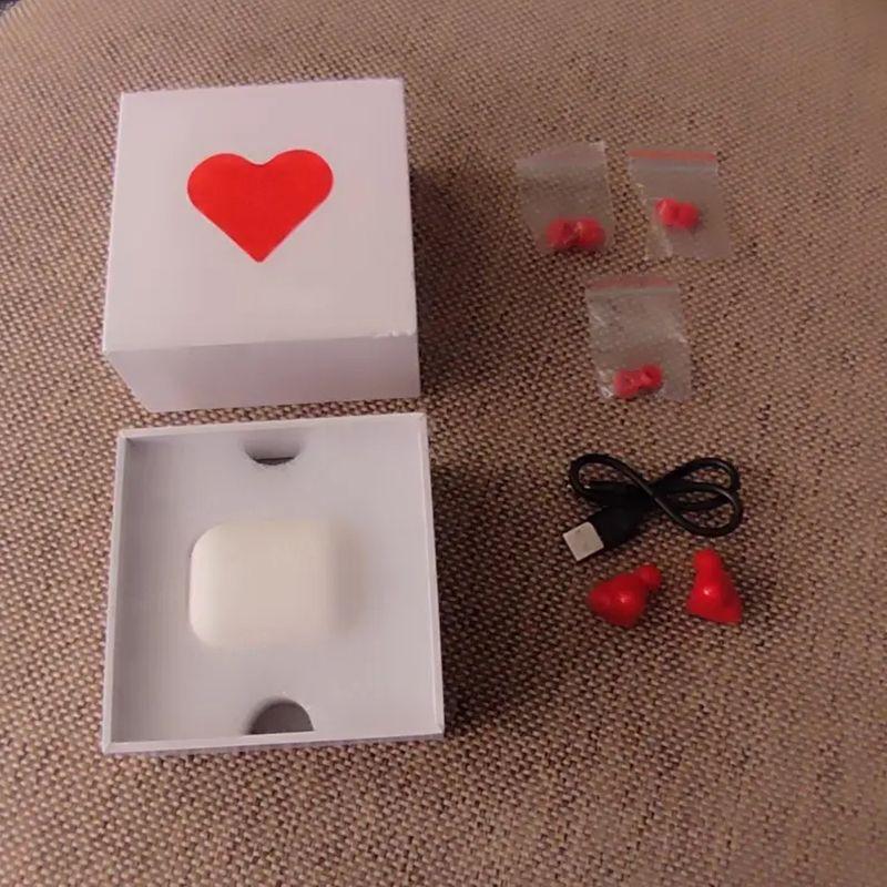 Беспроводные наушники для девушек-студенток, женские TWS-наушники, Bluetooth-гарнитура в форме сердца, модные розовые игровые наушники, подарок