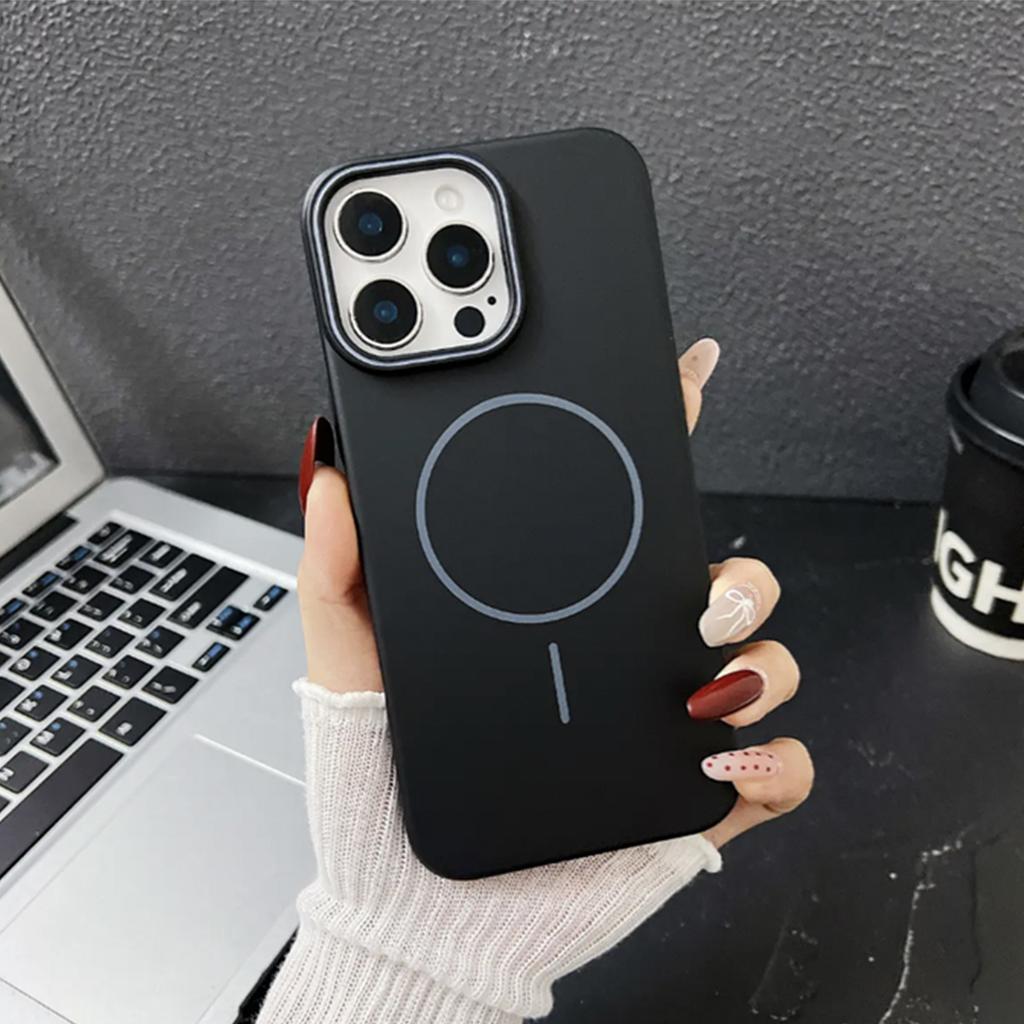 Magnetic Suction Soft PC Shell New Trendy Female Protective Cover Ins Style Couple Fashion Frosted Love Frosted Hard Shell