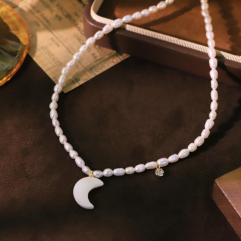 Natural Freshwater Pearl Moon Shell Necklace Creative Design High Quality Lucky Necklace Women's Jewelry GN0813